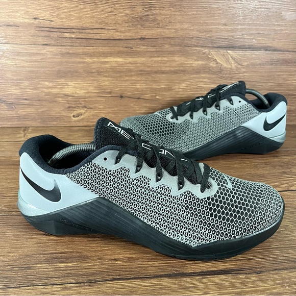 Nike Metcon 5 Training Shoes Athletic Sneakers Men’s Size 11.5 - Picture 1 of 11